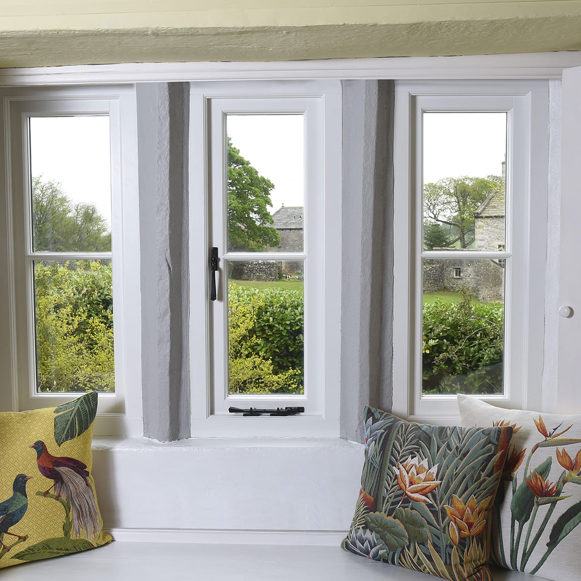 Avon Casement Window Stay - 12"/300mm Length - Black - view 5