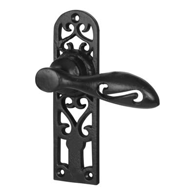 Antique Black Cottage Latch Door Handles - 134 x 38mm - view 2