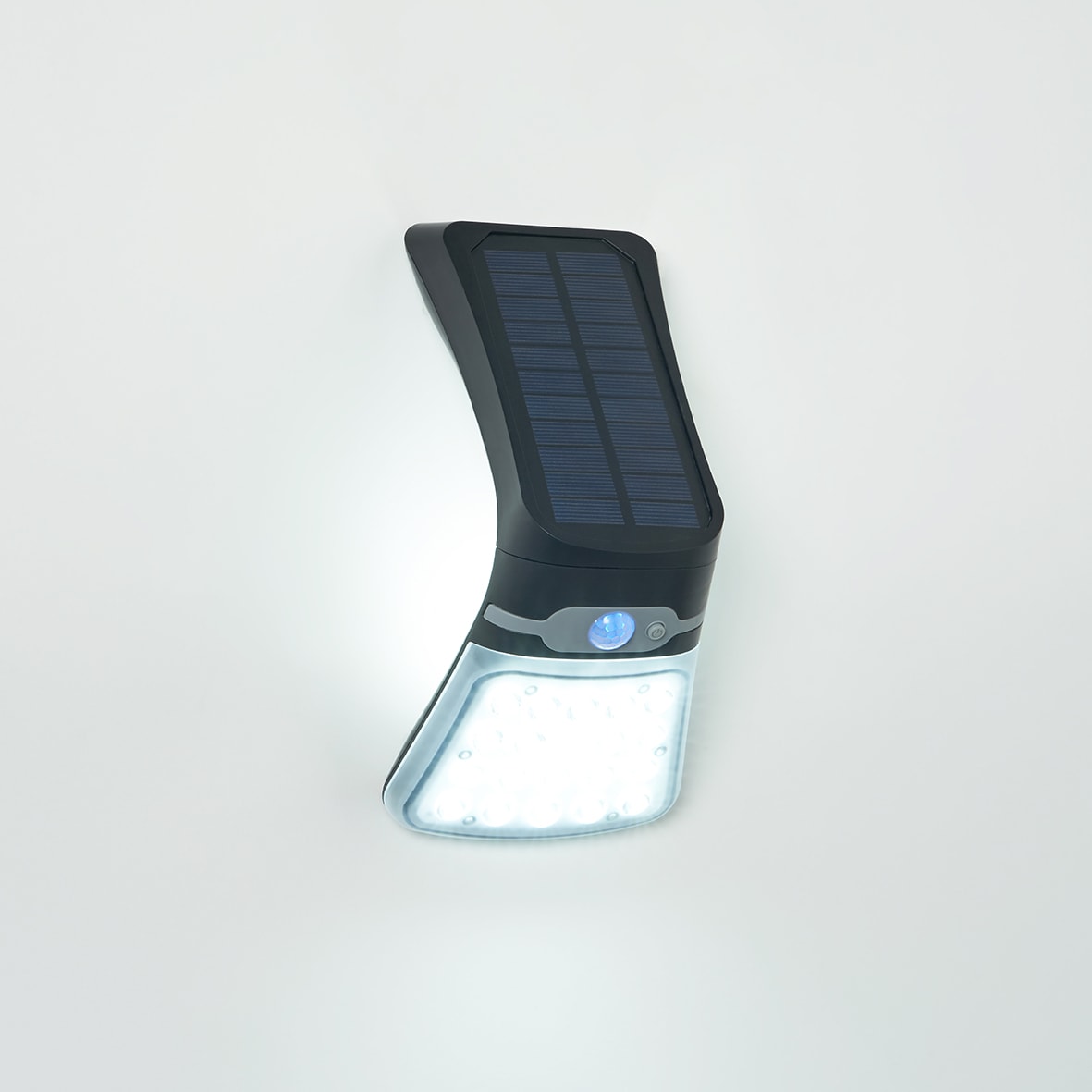 Forum Zink Blackhall 3.5W LED Solar Security Floodlight with MW & Photocell - IP44 - 6500K - Black - view 7