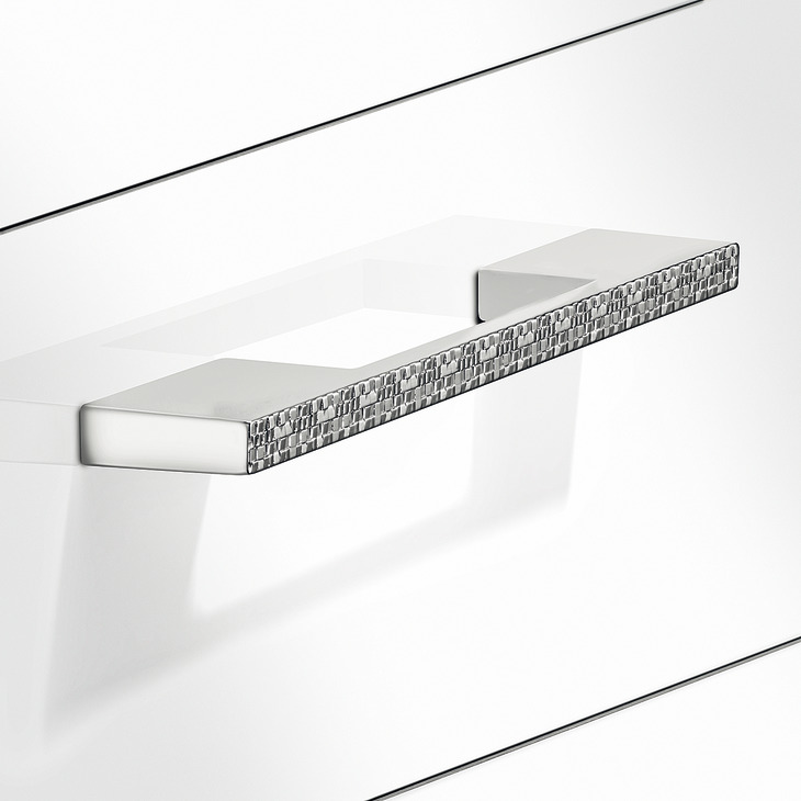 Disco Pull Handle Zinc Alloy Polished Chrome 160/192mm Fixing Centres - view 3
