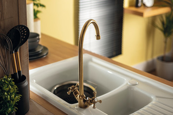 Abode AT2172 Burford Dual Lvr C-Tap Brs - view 3