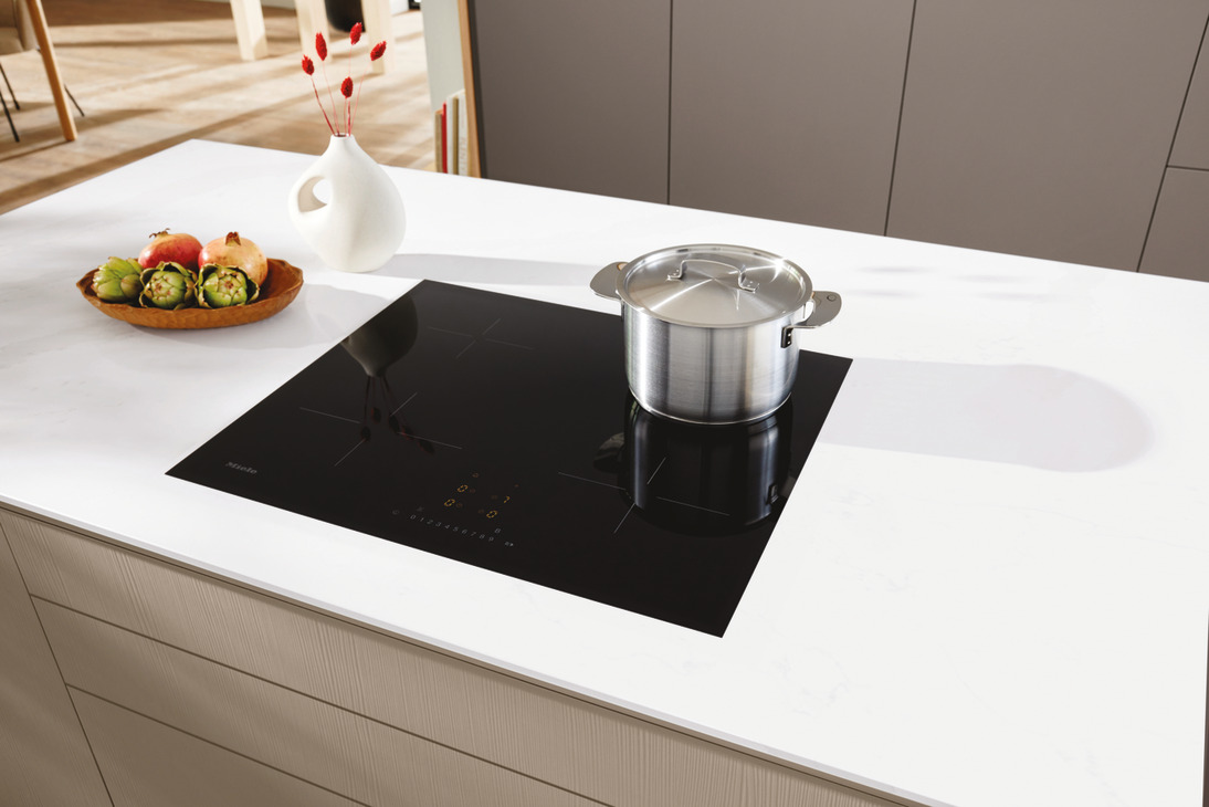 Miele KM7361FL 62 Hob Ind 4Z Black/Gls - view 3
