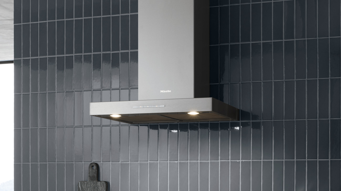 Miele DAPUR68W 60 Chimney Hd Stainless Steel - view 2