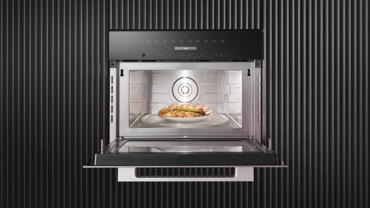 Miele M7240TC Microwave PurLi Black/Steel - view 5