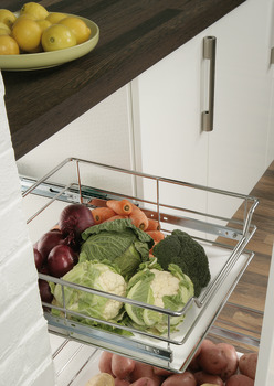 PO Veg Basket/Soft Close Run 600mm Chrome