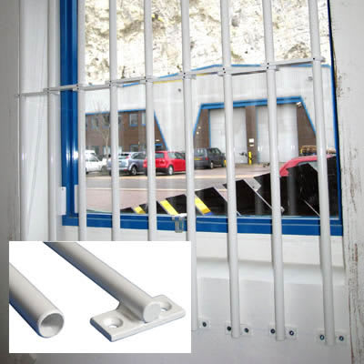 Face Fix Window Bar - 42-52" - White