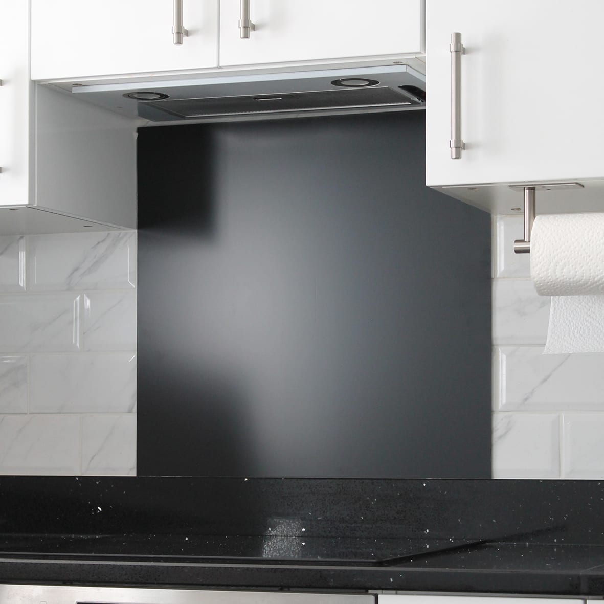 Aluminium Kitchen Splashback - 900 x 750mm - Matt Jet Black