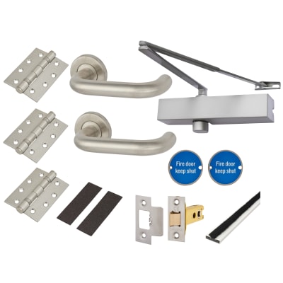 Medium Duty Latch Door Handle on Rose Fire Door Kit - Power Size 2-4 - Stainless Steel