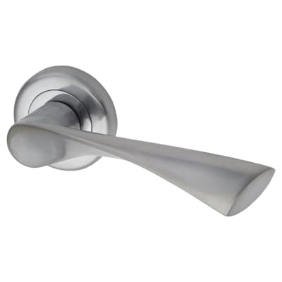 Polished/Satin Chrome Door Handles on Round Rose - Knightsbridge Range