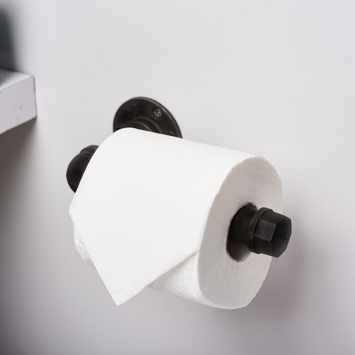 1/2" Pipe Round Toilet Roll Holder Kit - Black