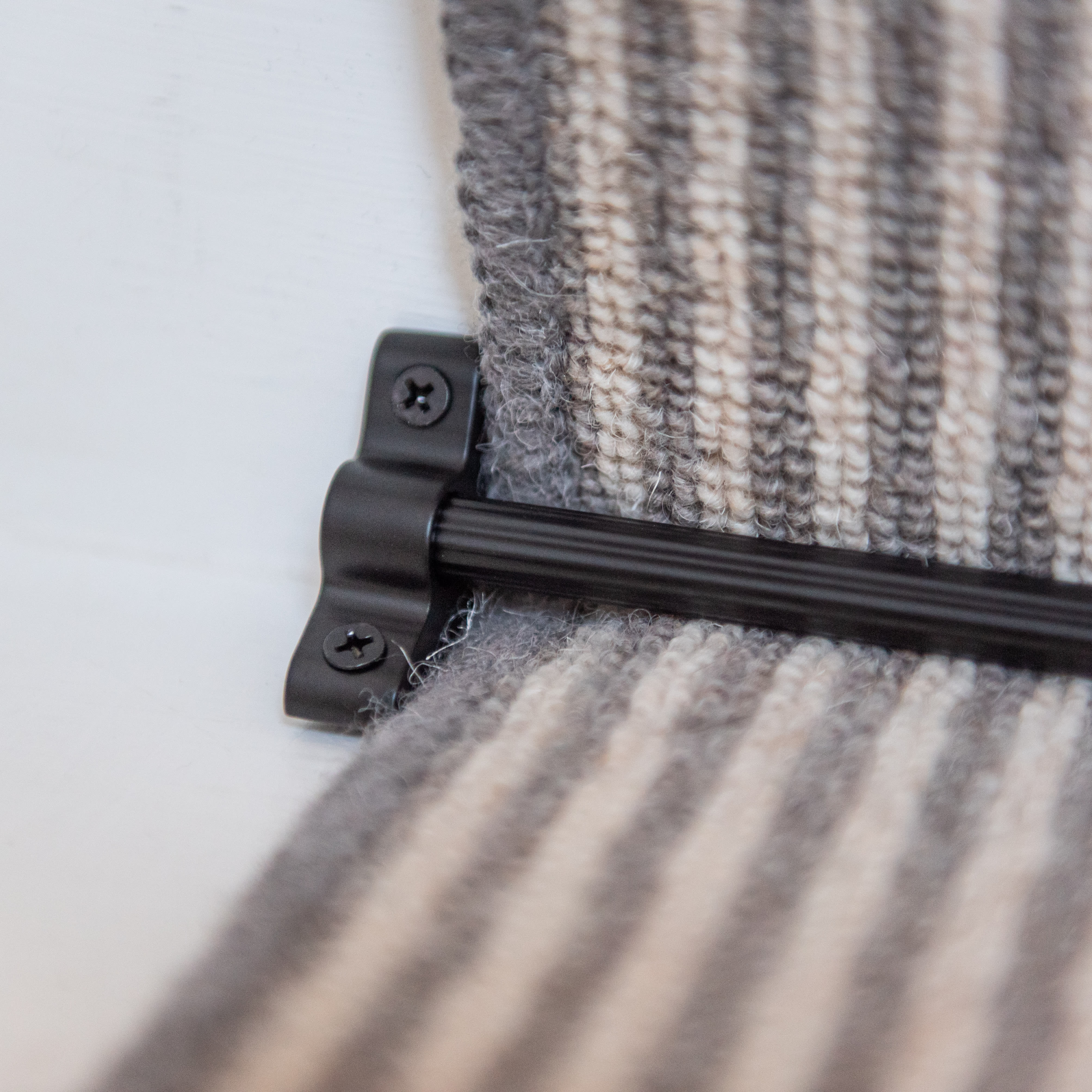 Lines Stair Rod with Plain Finials - 900mm Length - Matt Black