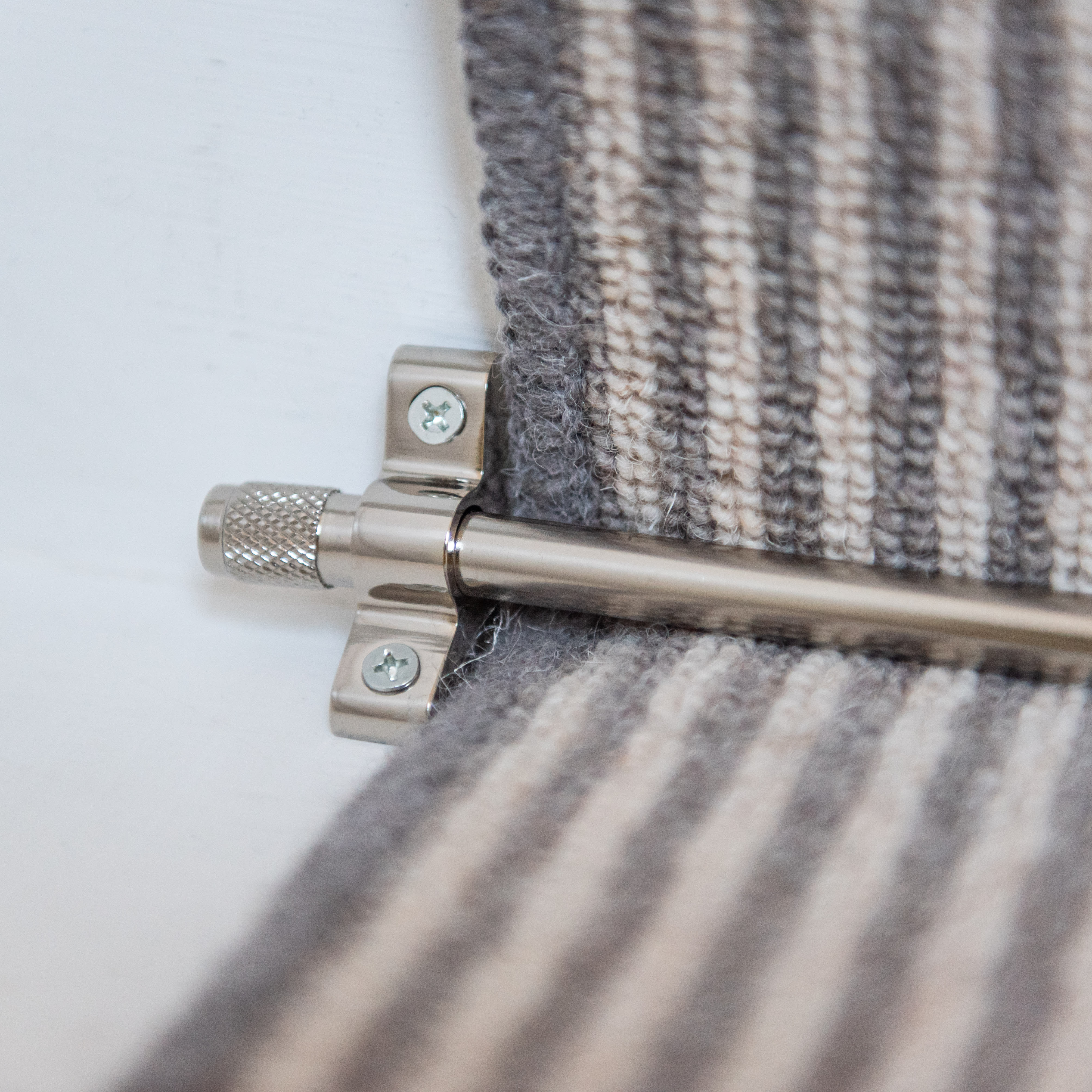 Stair Rod with Knurled Finials - 900mm Length - Polished Nickel