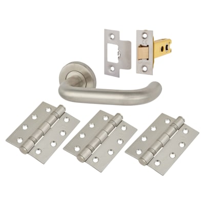Satin Stainless Steel 19mm Return to Door Latch Door Handles on Rose Pack