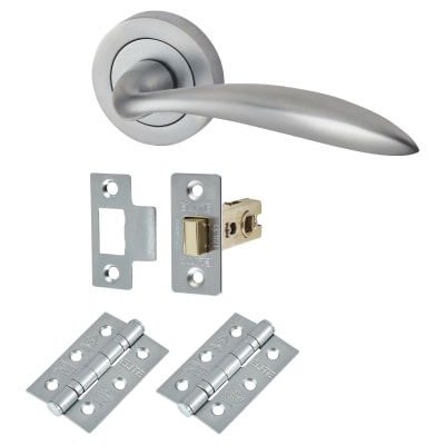 Satin Chrome Latch Door Handles on Rose Pack - Morgan Range