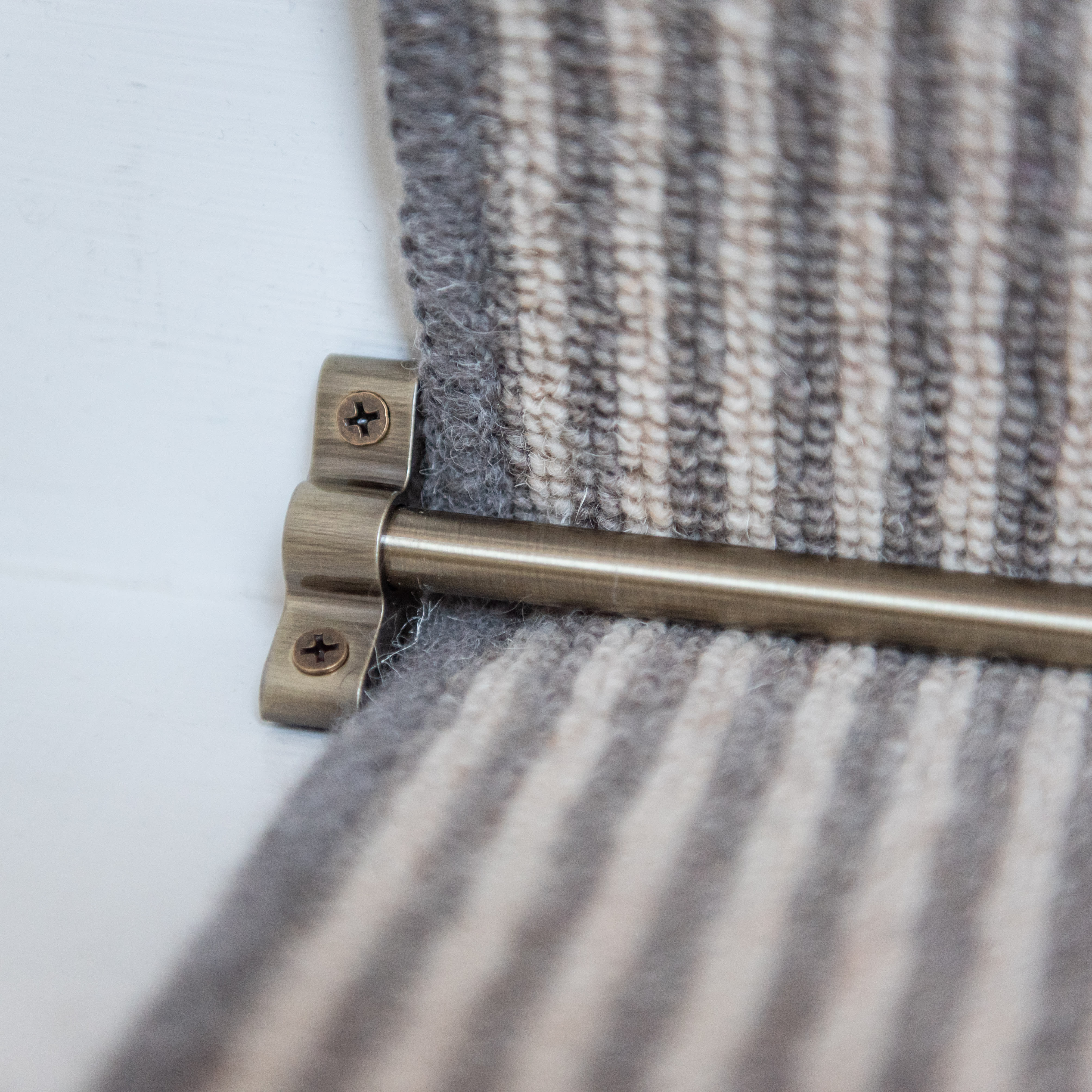 Stair Rod with Plain Finials - 900mm Length - Antique Brass