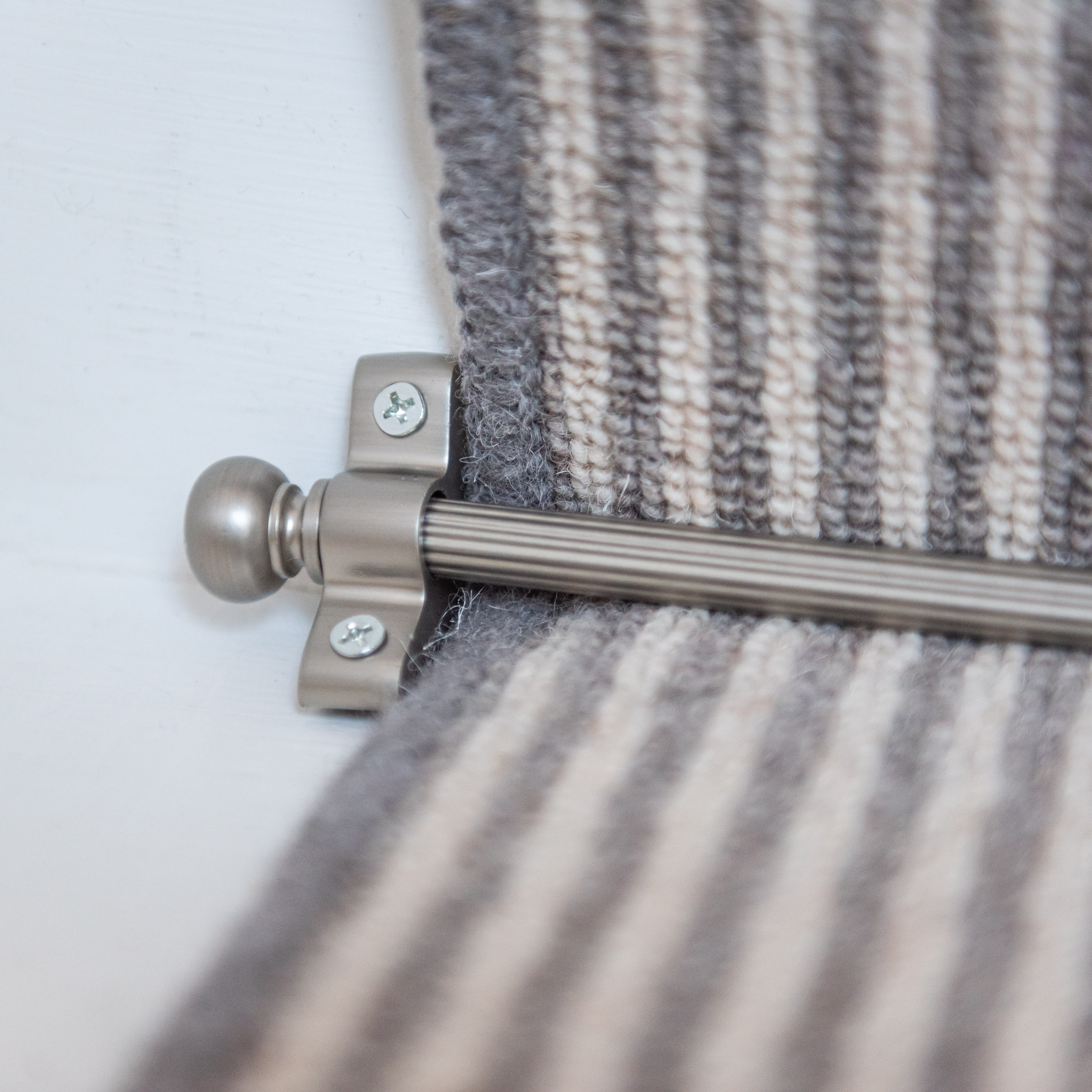 Lines Stair Rod with Round Bulb Finials - 900mm Length - Satin Nickel